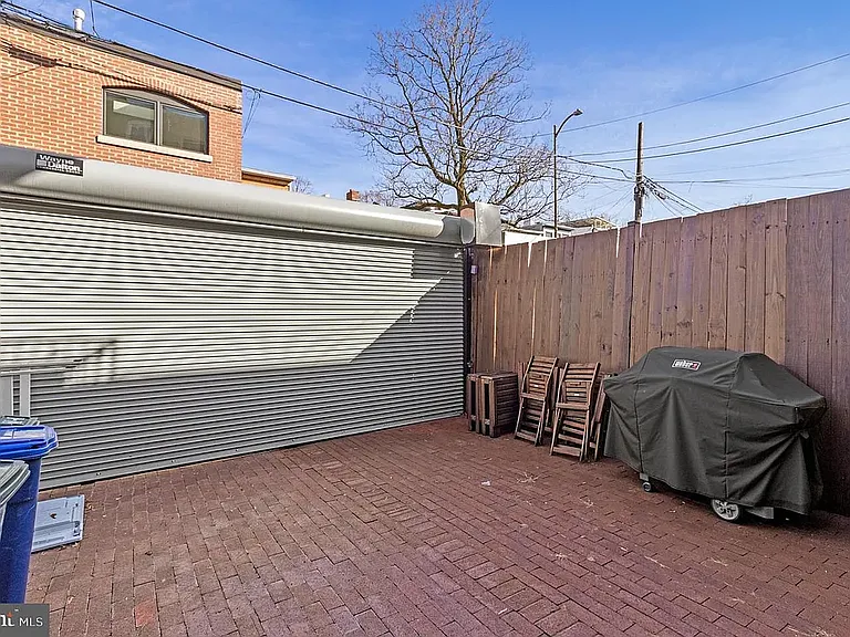 629 4th St NE #3 — Photo 26