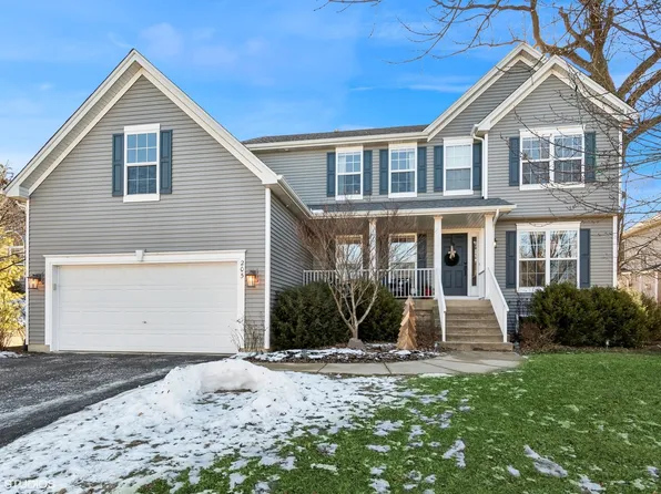 205 Maple Ridge Ln, Montgomery, IL 60538