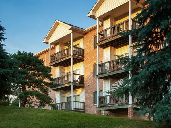 Holmes Lake by Broadmoor