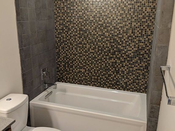 4th image of 16 Church Ave SW APT 202
