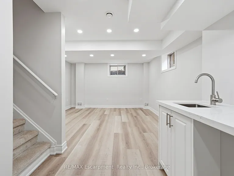 141 Borers Creek Cir — Photo 38