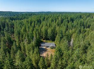 2635 NW Four Wheel Dr, Seabeck, WA 98380