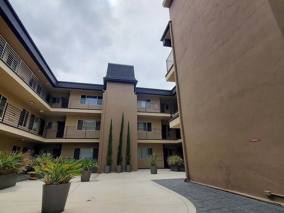 1st image of 4180 Louisiana St APT 2E
