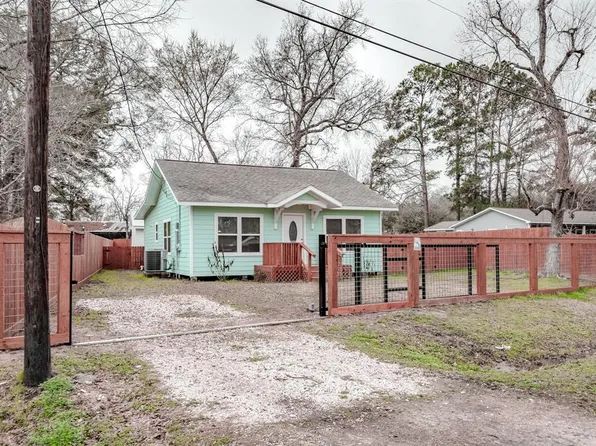 320 Martin Street, Ames, TX 77575