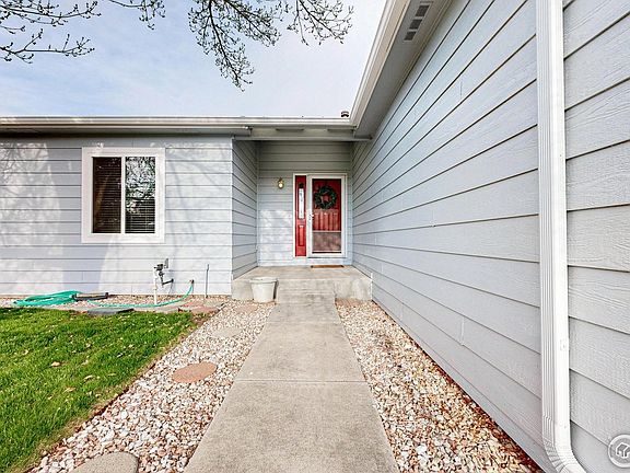 2nd image of 4243 Pin Oak Dr