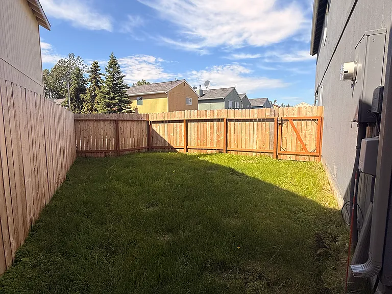 1828 Sturbridge Ct — Photo 14