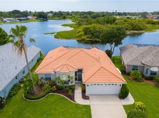 544 Village Dr, Tarpon Springs, FL 34689