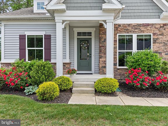 2nd image of 31535 Barefoot Cir