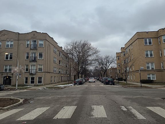 5th image of 6456 N Fairfield Ave
