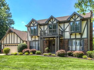 616 Taylor Pointe Ct, Ballwin, MO 63011