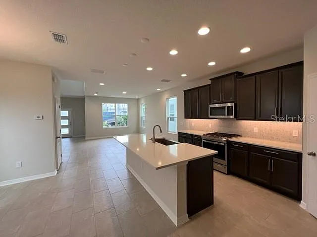 12755 Brodlove Ln — Photo 13