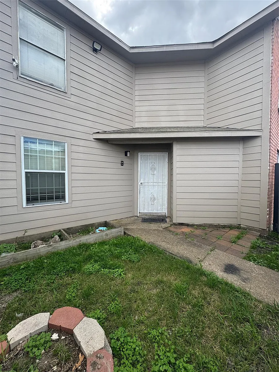 Photo 2 of 7 - 12700 Leader St #B - Houston, TX Building Photo - 12700 Leader St #B