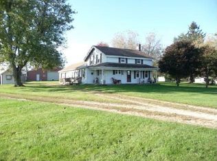 12042 Saunders Rd, Pecatonica, IL 61063