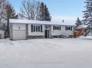 552 Loucks Dr, Russell, ON K4R1B6