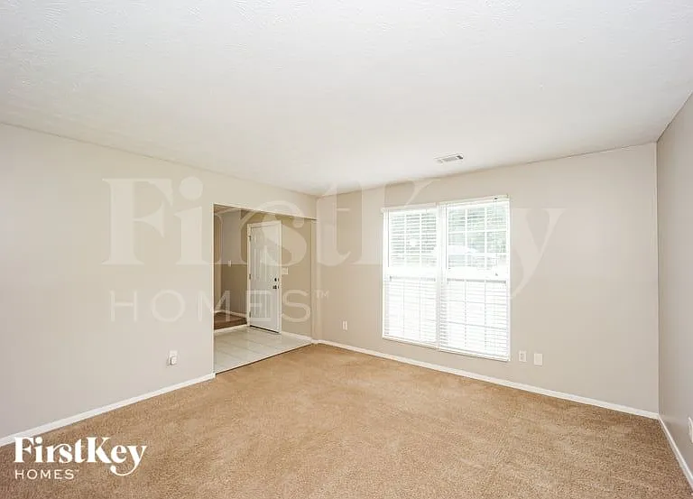 1287 Mill Lake Cir — Photo 7