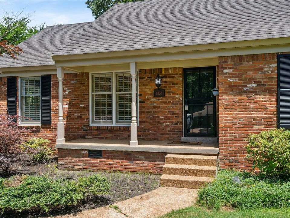 1st image of 4334 Woodcrest Dr