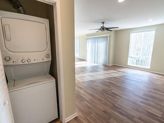 4th image of 204 Washington Ave APT 204