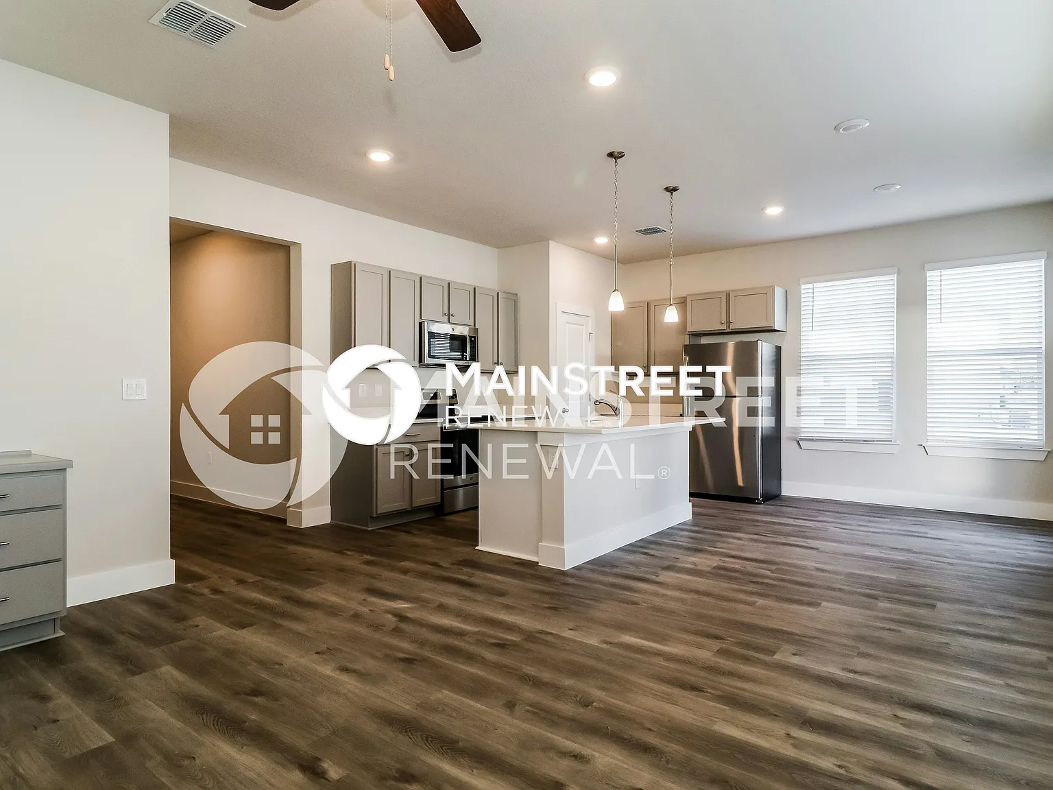 329 S Pine Street — Photo 3