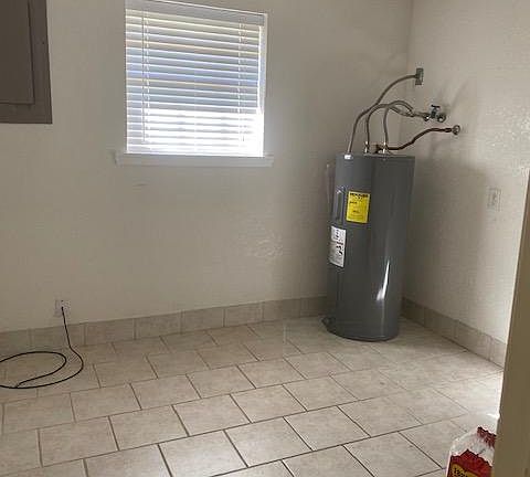 5th image of 179 Ramona Dr