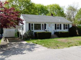 17 Newfield Ave, Warwick, RI 02888