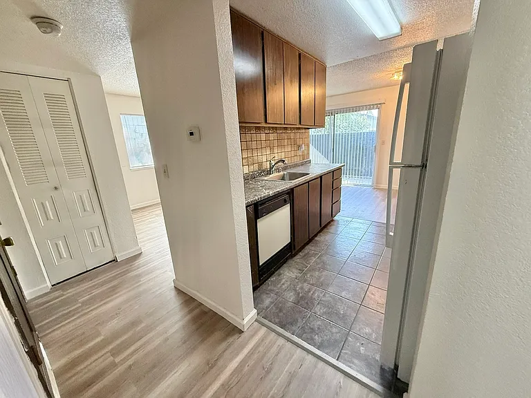 3591 Quail Lakes Dr #99 — Photo 9