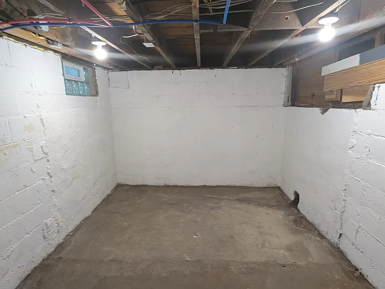 505 W Lenawee St — Photo 23
