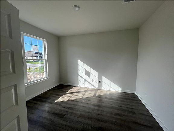 2nd image of 1907 Viva Rd