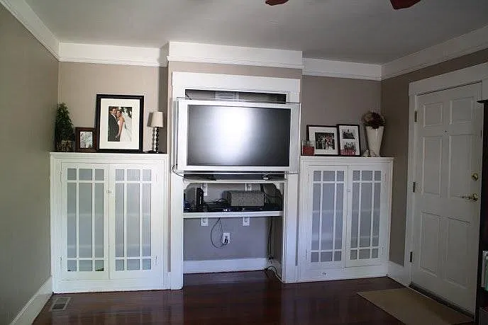 1025 High School Way — Photo 2