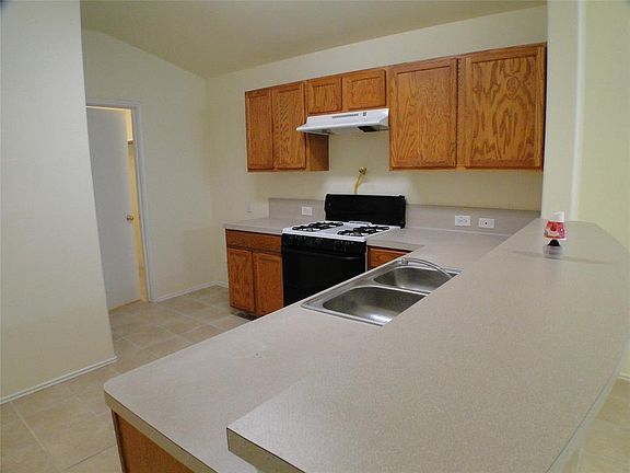 5th image of 1827 Adobe Stone Dr