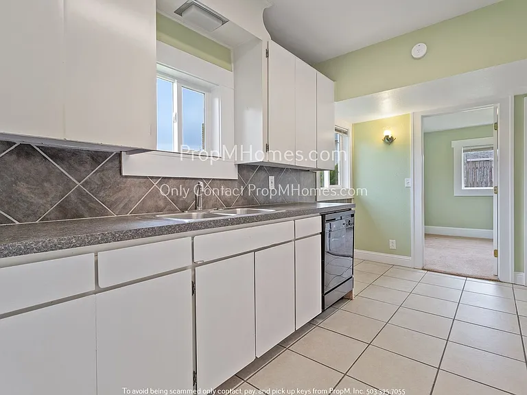 1731 SE 139th Ave — Photo 8