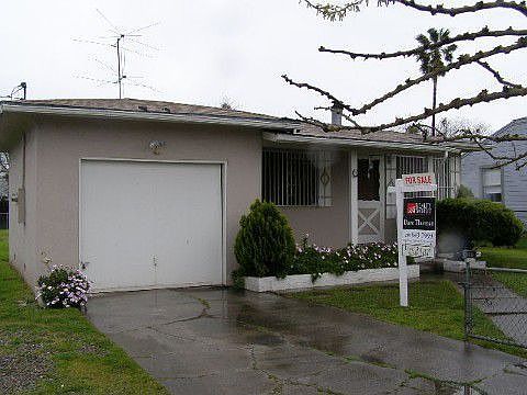 2nd image of 320 Adrienne Ave