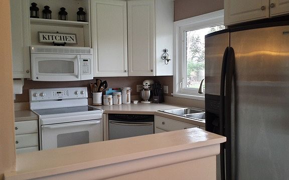 4th image of 5216 Ellington Ave