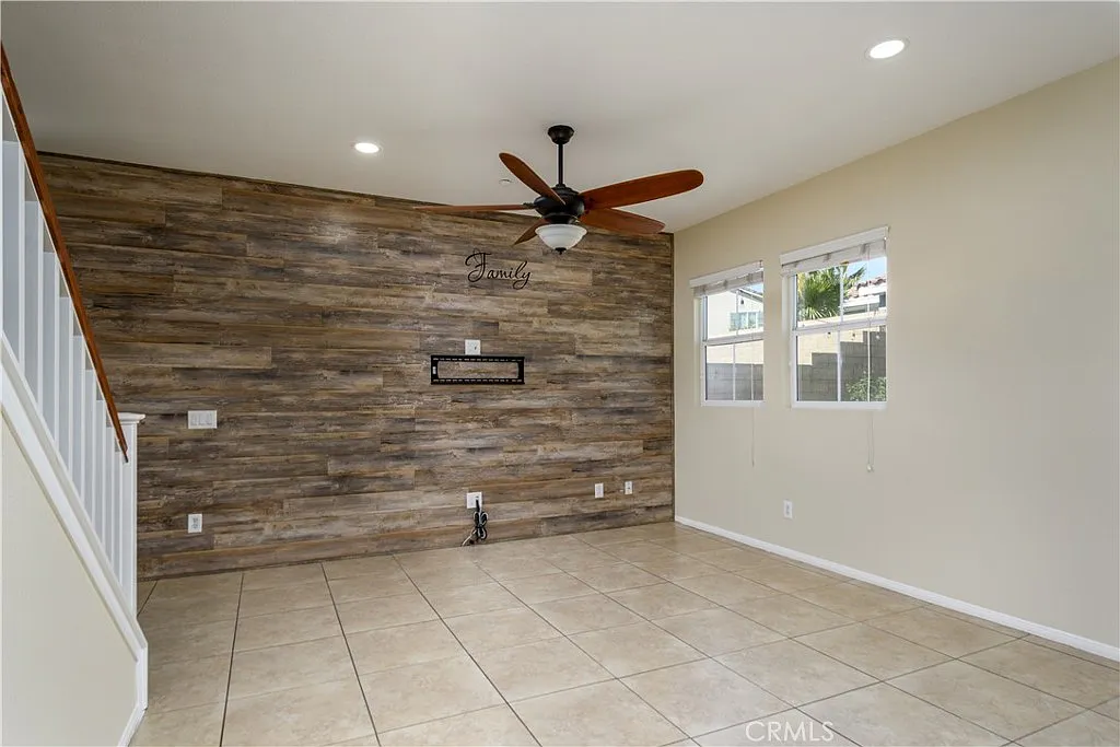 3 bed, 2.5 bath, 1567 sqft, $3,300 — Photo 4
