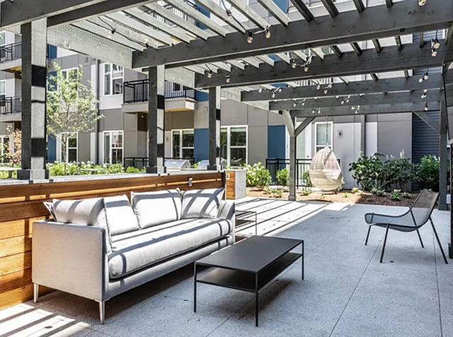Grid Outdoor Lounge