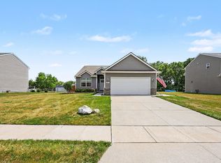 831 Sarah Ln, Milan, MI 48160