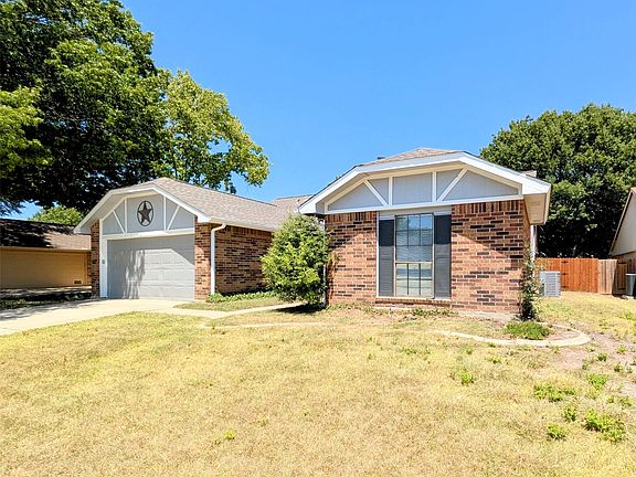 3rd image of 2301 Villanova St