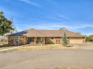 4401 S Dobbs Rd, Harrah, OK 73045