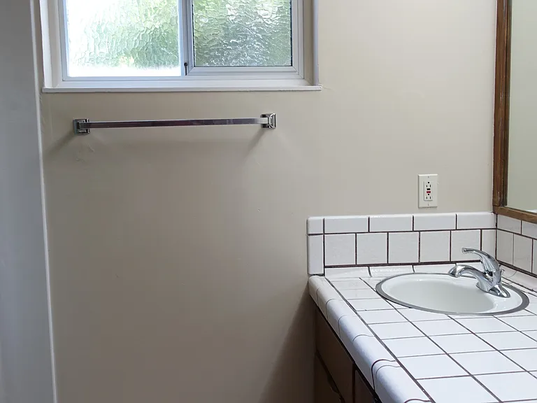 1618 McKinley Ave — Photo 19