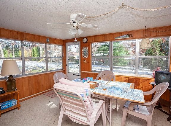 3rd image of 1219 Chelsea Ave