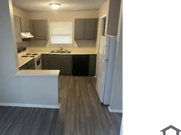 106 Village Ln #B, Madison, AL 35758