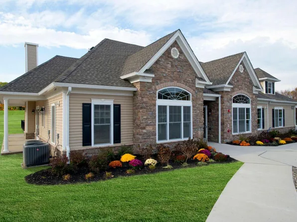 Summit Lane Luxury Apartments, 101 Drake Dr, Newburgh, NY 12550