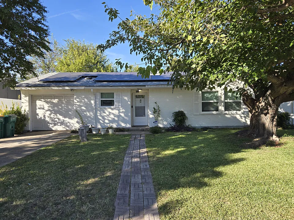 313 W Little Creek Rd