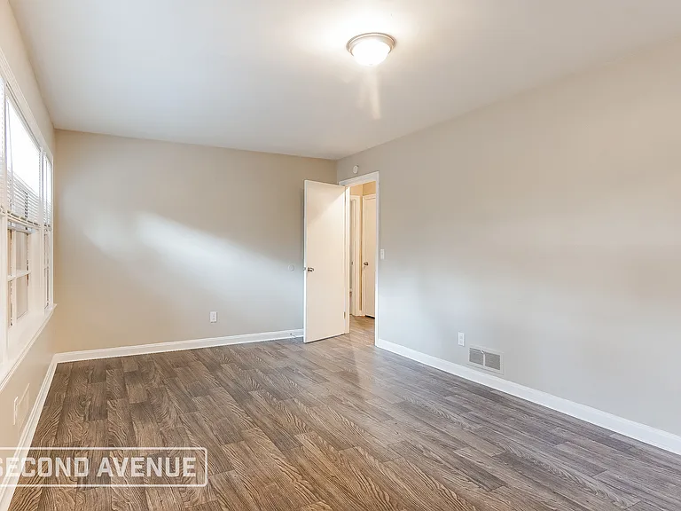 9725 Red Lane Dr — Photo 6