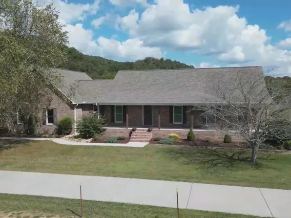 9135 Bright Ln, Powell, TN 37849