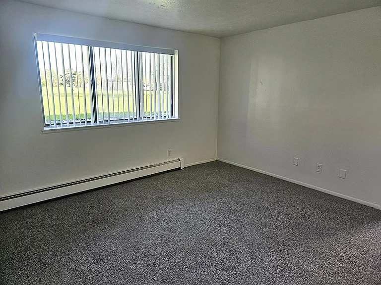 Waverly Park Apartments — Photo 17