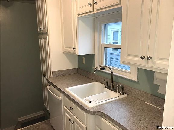 5th image of 7409 N Silvery Ln