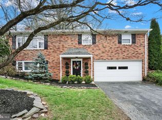 448 Rushmore Dr, York, PA 17402