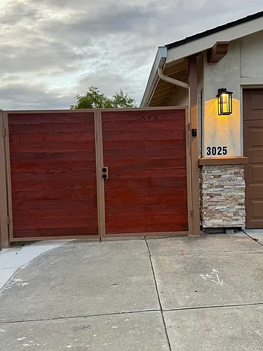 3021 Stonehenge Rd Photo 1