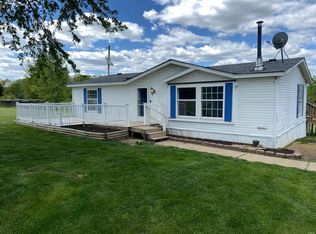 22068 Lix Rd, Warrenton, MO 63383