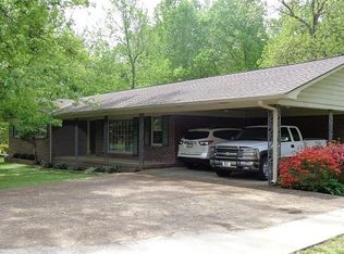 213 Mockingbird Ln, Camden, TN 38320